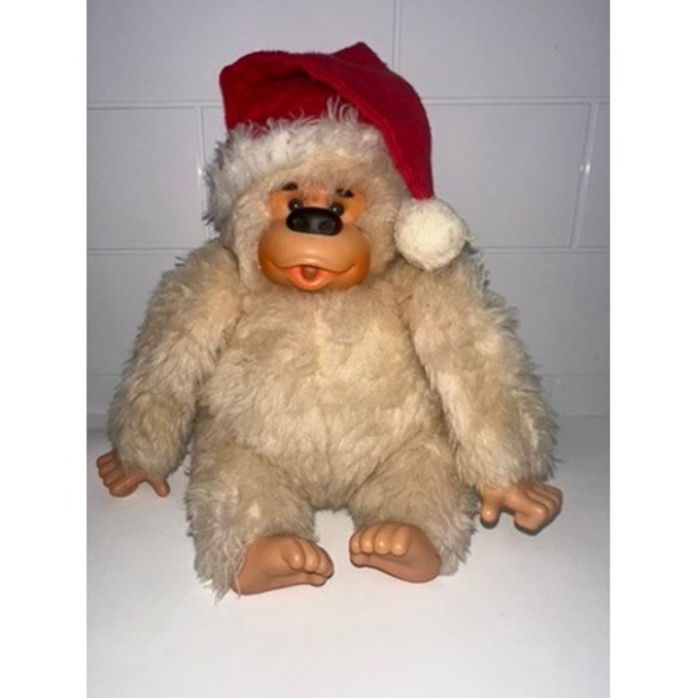 Vintage Russ Berrie Gonga Gorilla Plush Santa Hat Tan 8 Inch Holiday Stuffed Toy